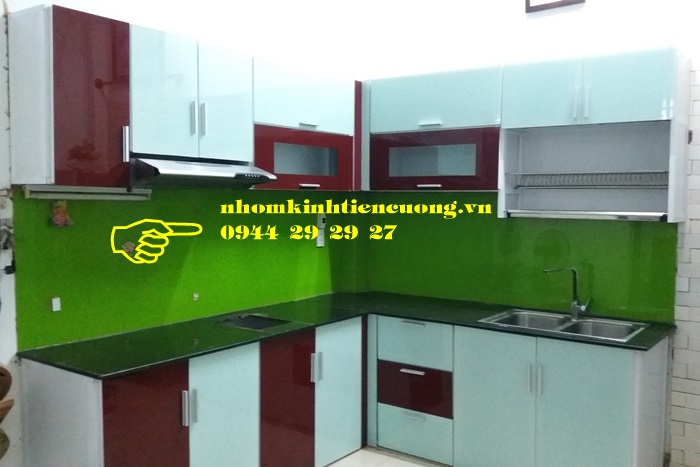 tu-bep-nhom-kinh-dep Thi công tủ bếp nhôm kính tại Tiến Cường