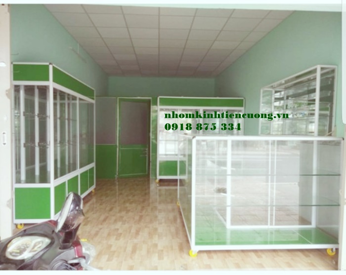 tu-nhom-kinh-ben-dep-gia-re-tai-tphcm-002