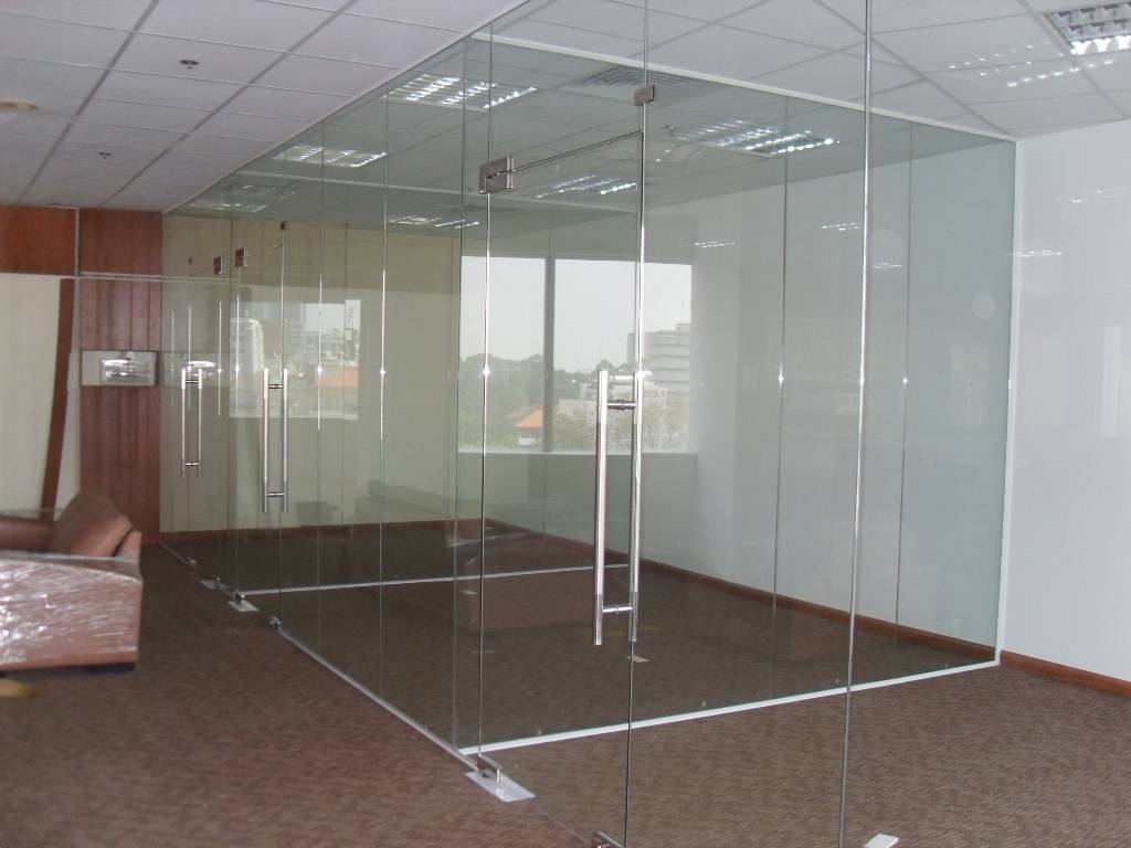 cua-kinh-cương-luc-tphcm cua-kinh-cương-luc-tphcm