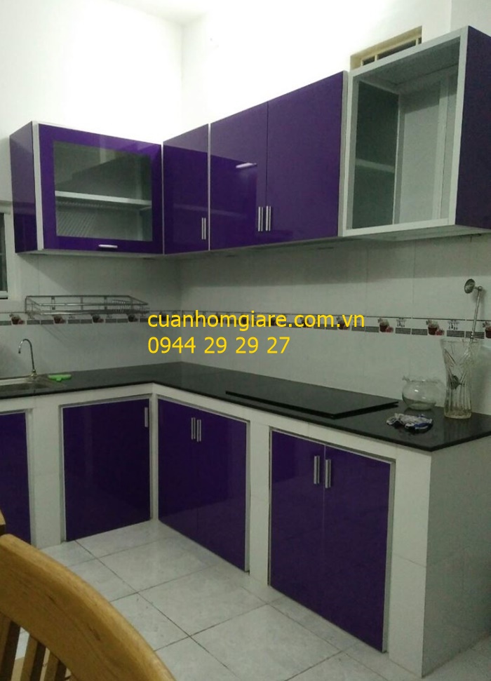 lam-tu-bep-nhom-kinh Làm tủ bếp nhôm kính